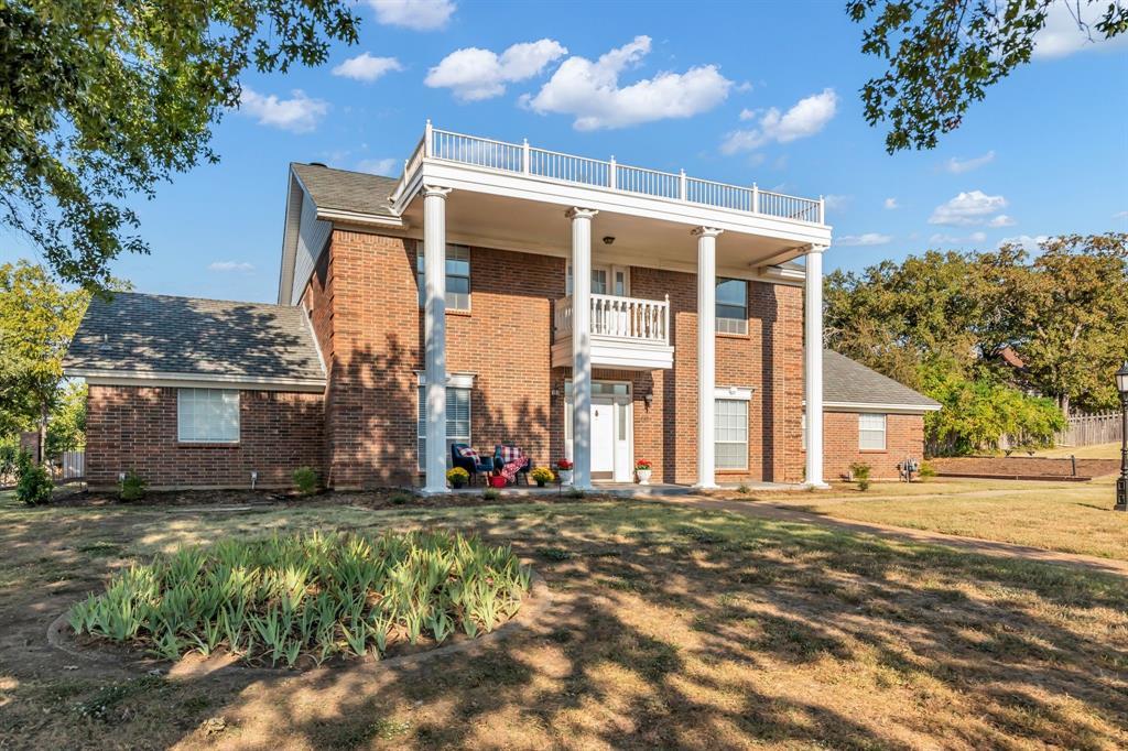 2620 Brookridge Drive, Hurst