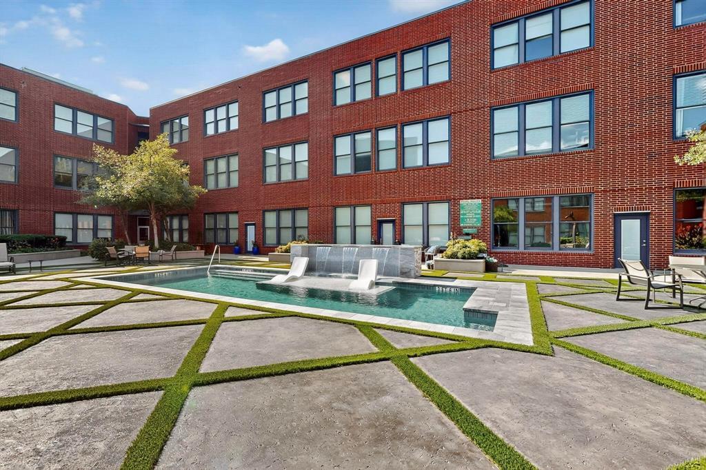 2502 Live Oak Street 330, Dallas