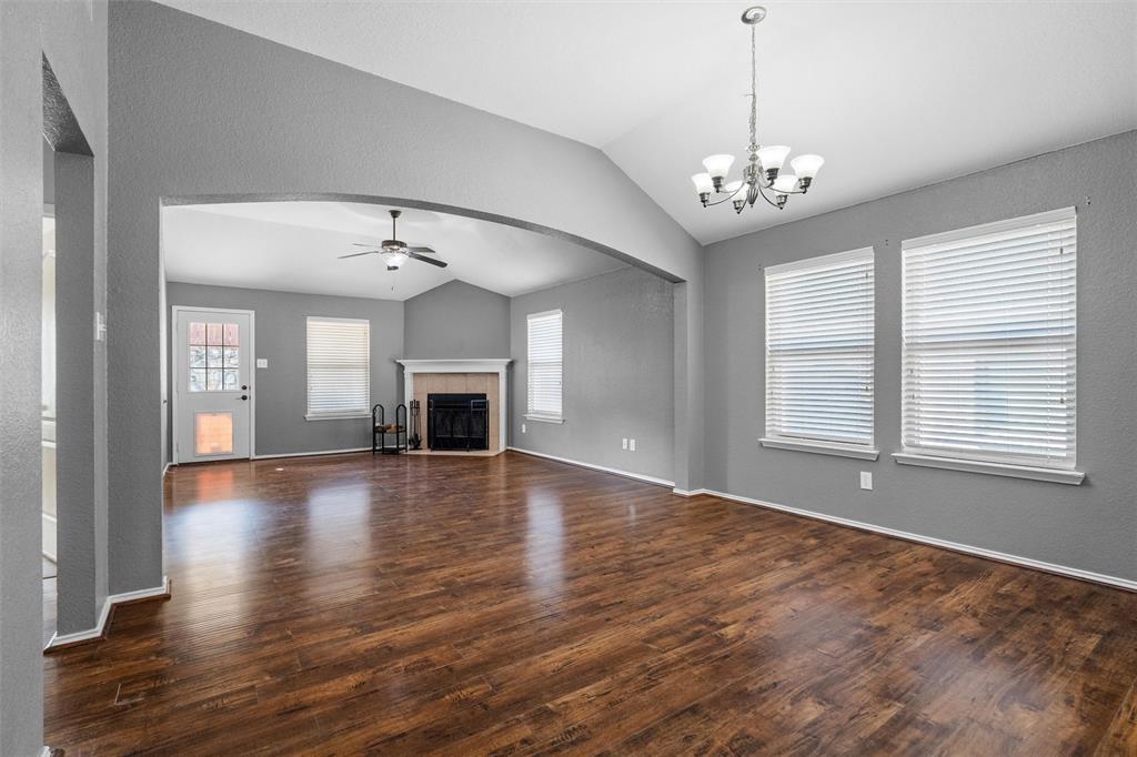 916 Reveille Road, Fort Worth
