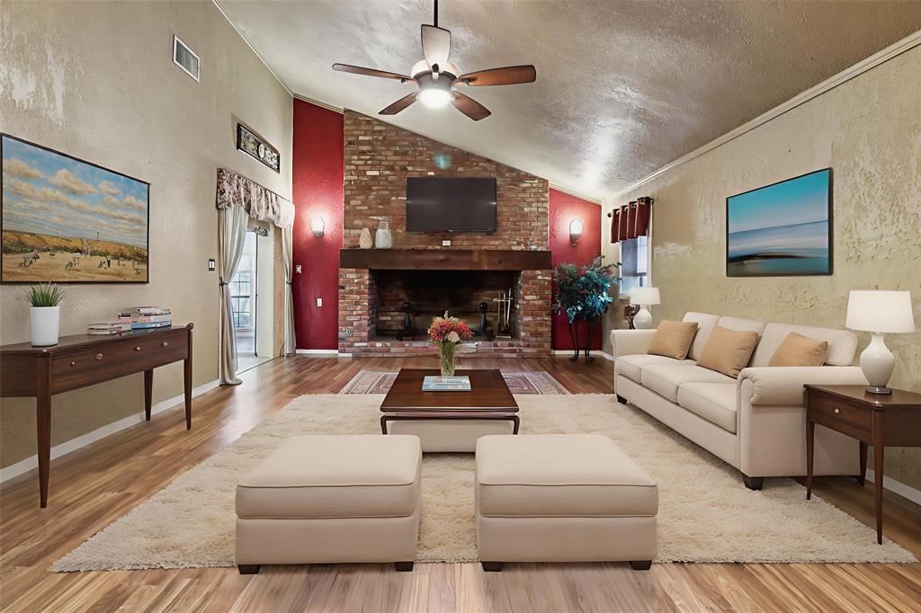 4212 Sw Loop 820, Fort Worth