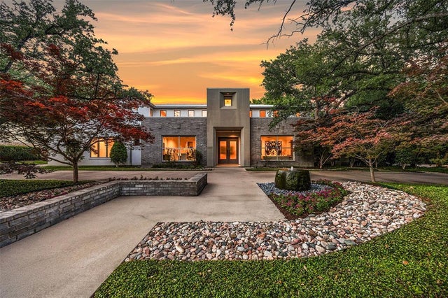 6007 Club Oaks Drive, Dallas