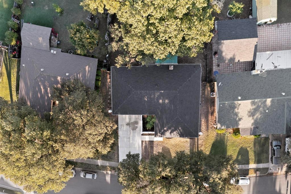 6325 Llano Drive, Edgecliff Village