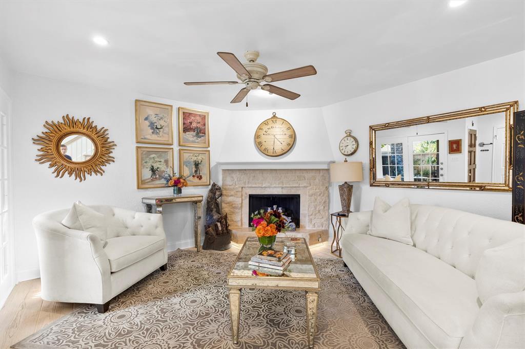 5200 Martel Avenue 32b, Dallas