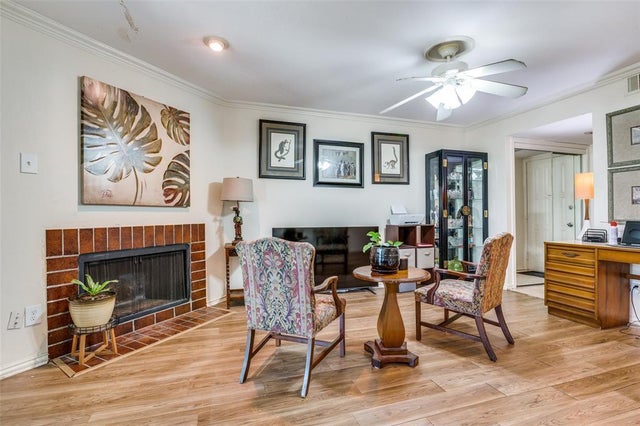 2505 Wedglea Drive 223, Dallas