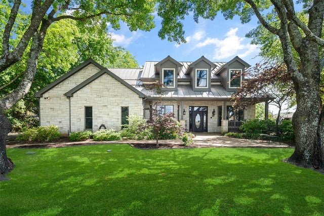 1814 Stacy Road, Fairview