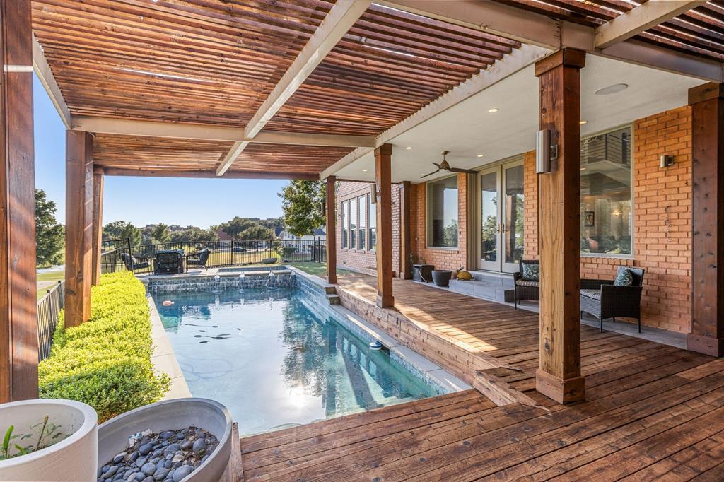 7702 Lakecrest Circle, Irving