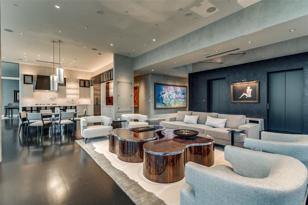 1918 Olive Street 4202, Dallas