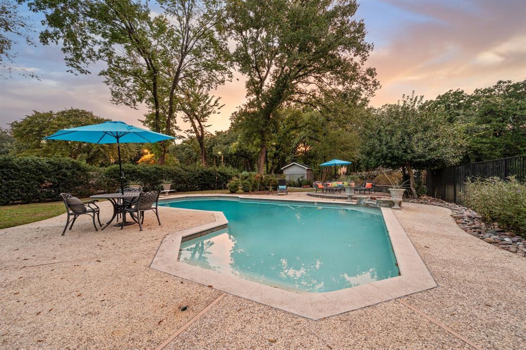 1537 S Story Road, Irving