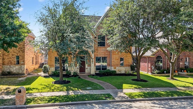 9325 Woodhurst Drive, McKinney