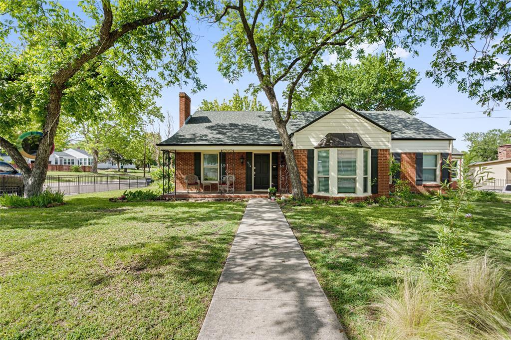 514 W Josephine Street, Weatherford