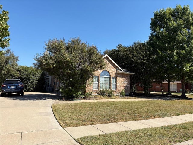 1413 Chase Oaks Drive, Keller