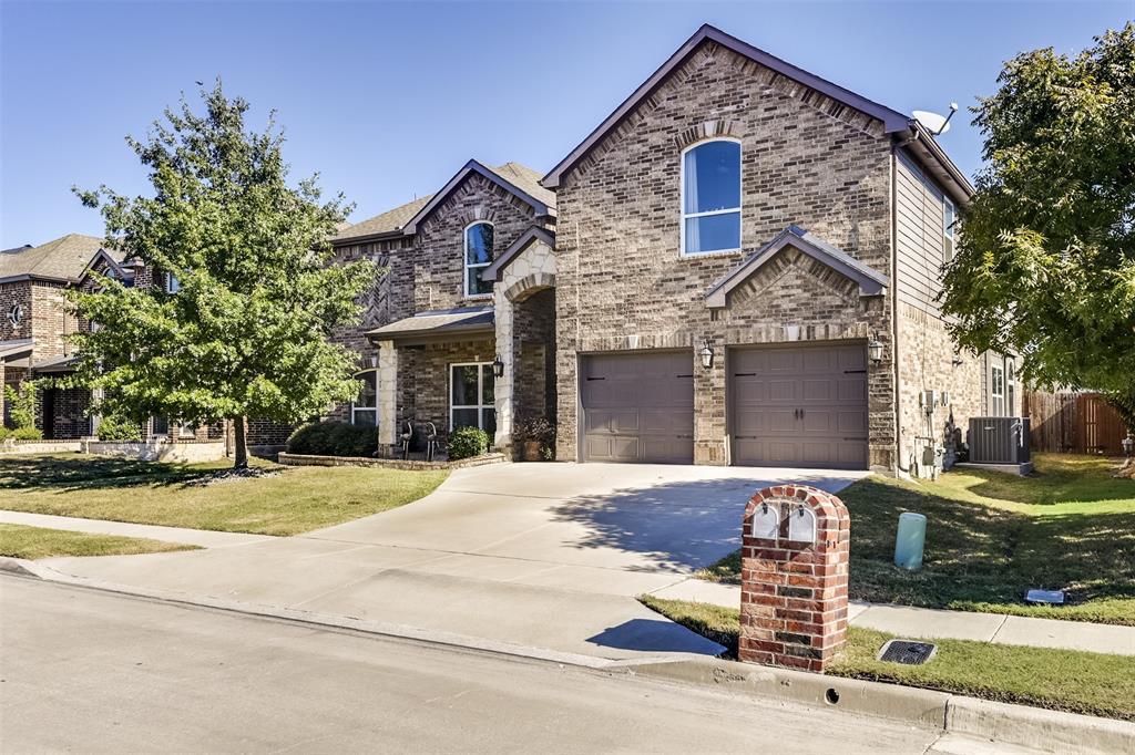 9816 Nolina Road, Fort Worth