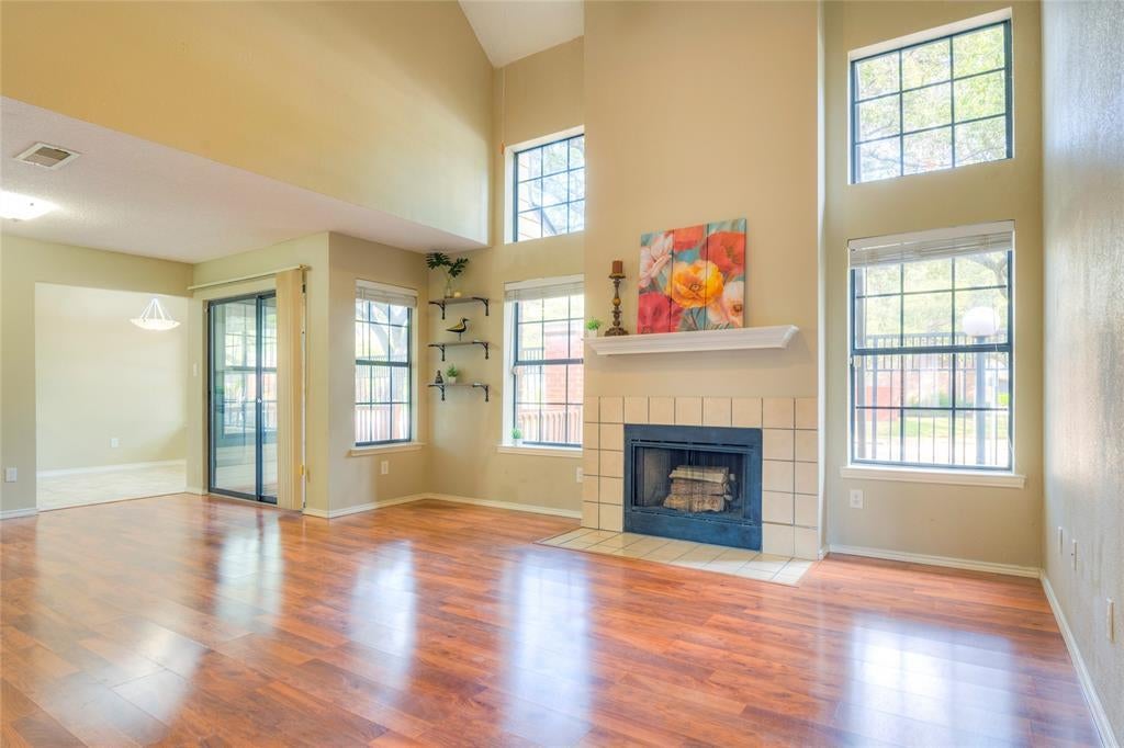 406 Santa Fe Trail 44, Irving