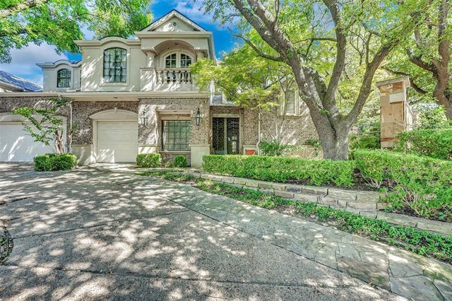 16701 Village Lane, Dallas