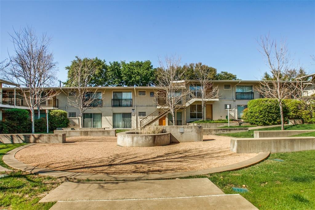 4616 W Lovers Lane 218, Dallas