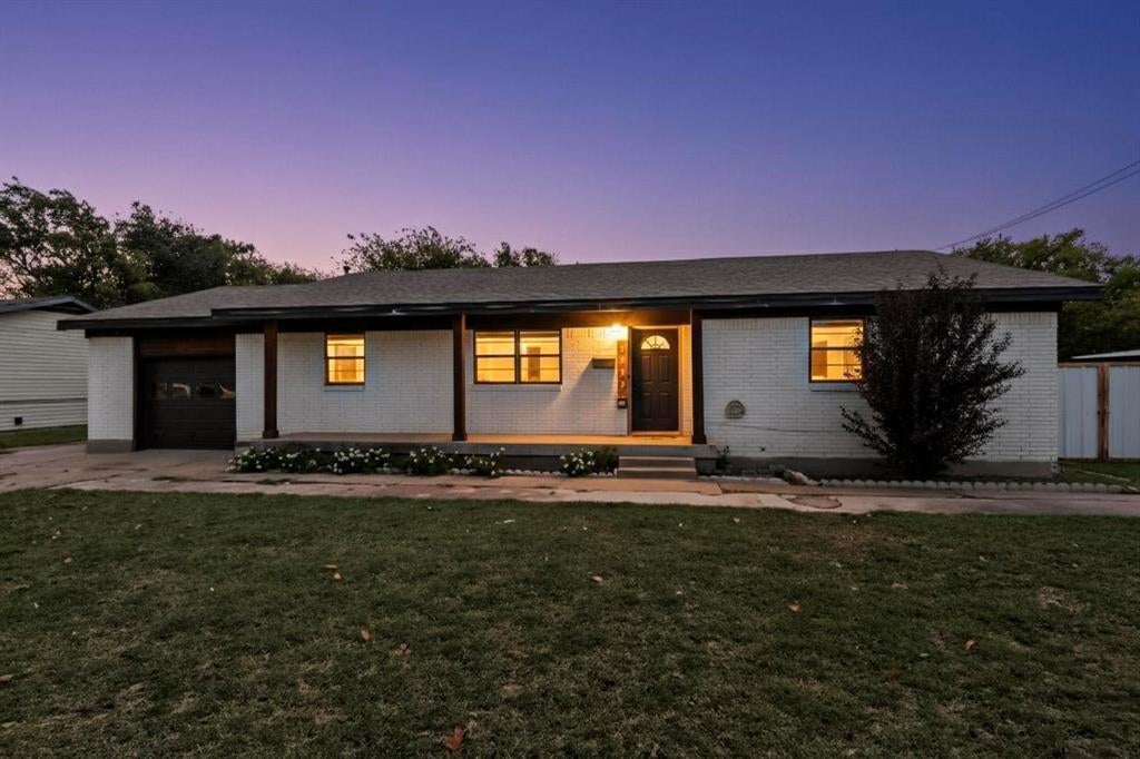 3533 Reagan Drive, Fort Worth