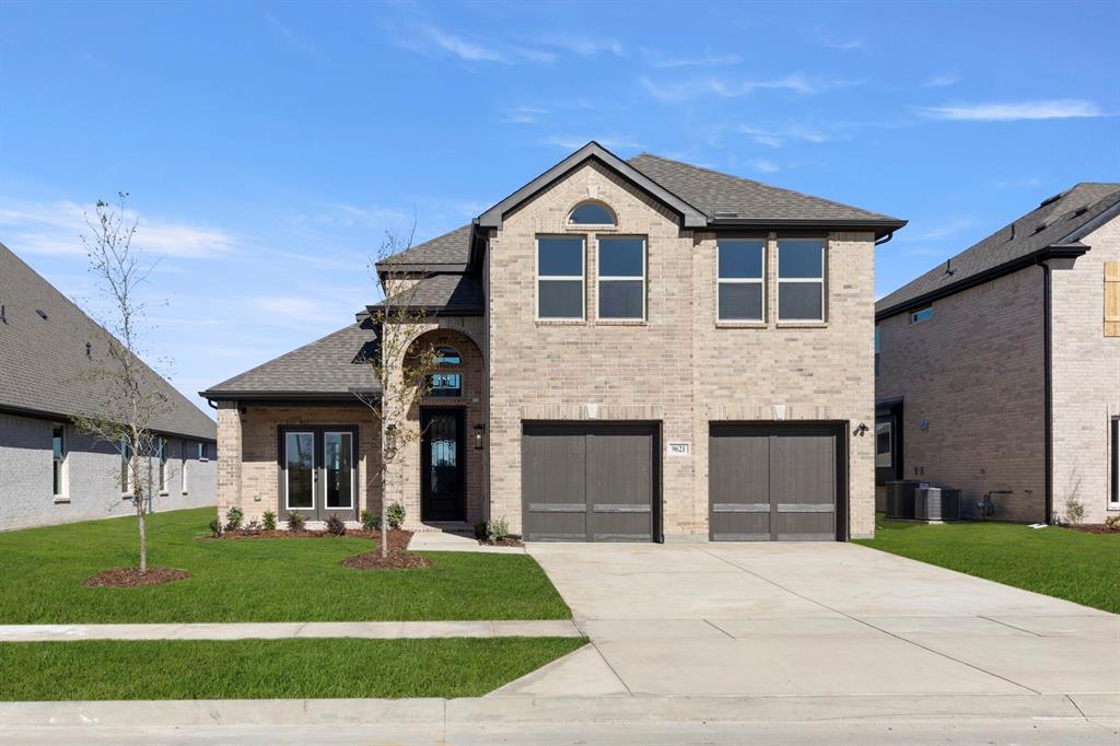 6945 Mustang Isle Drive, Dallas