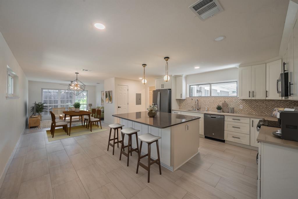 3031 Woodwind Lane, Dallas