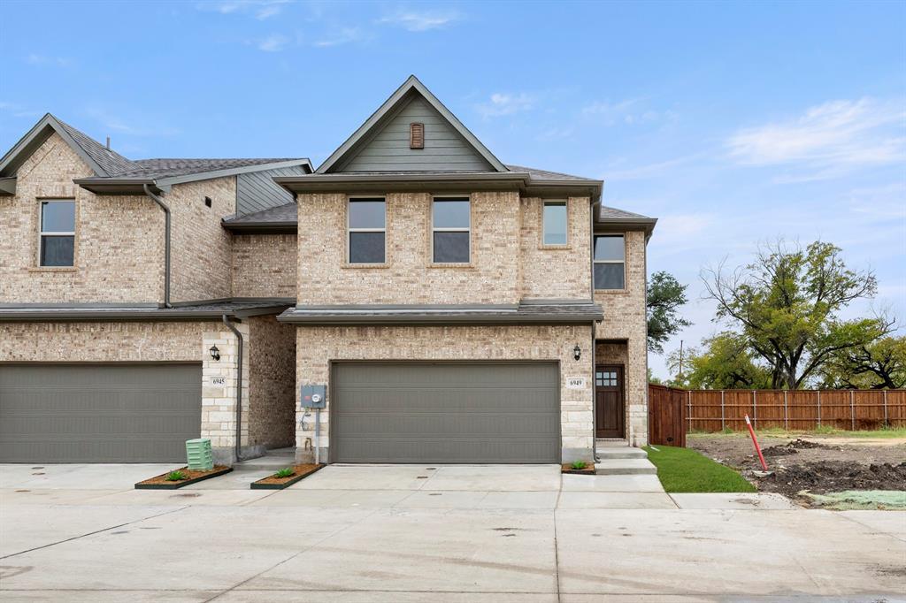 6949 Mustang Isle Drive, Dallas