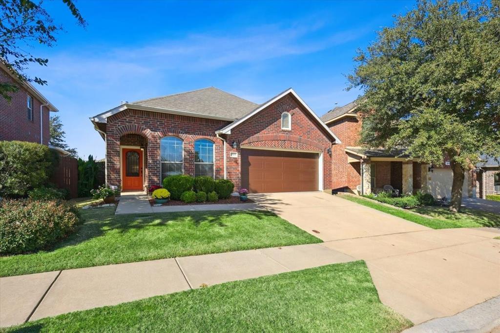 3805 Weatherstone Drive, Fort Worth