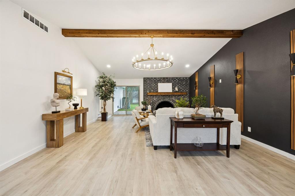 6724 Winterwood Lane, Dallas