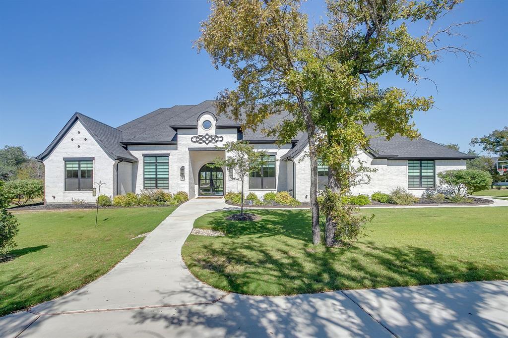 104 Woodview Creek Trail, Fort Worth