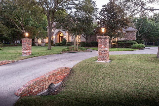 950 Foxdale, Fairview