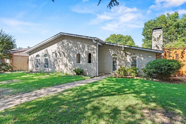 949 Windy Meadow Drive, Plano