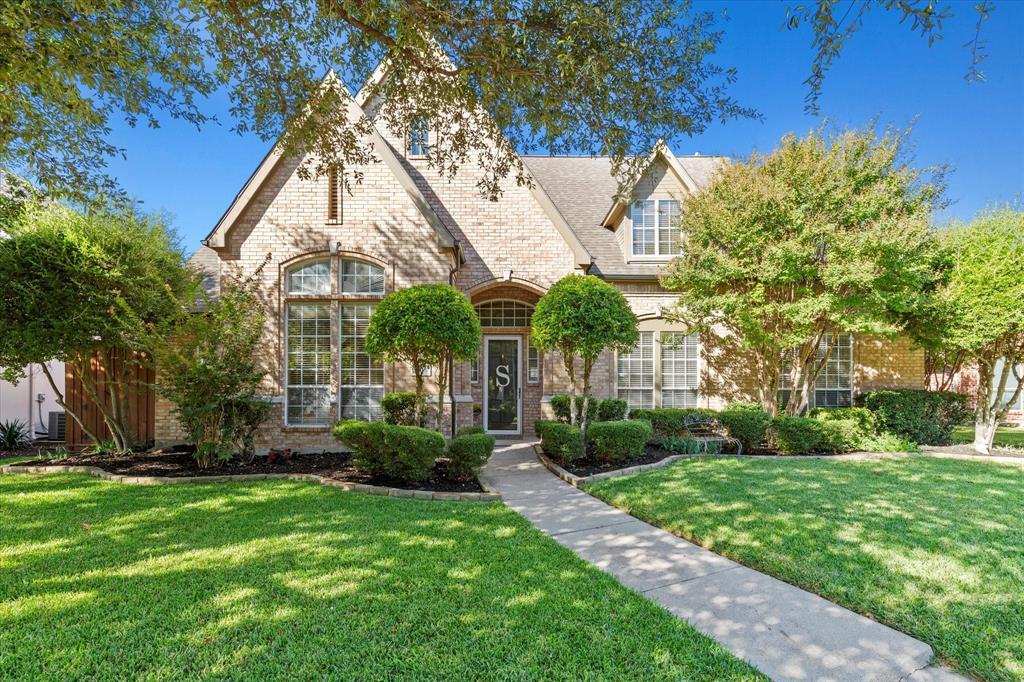 6825 Oak Park Lane, Plano