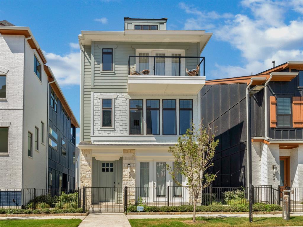 602 Winners Circle, Rowlett