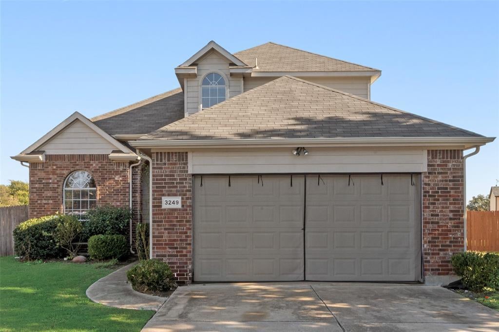 3249 Florian Lane, Fort Worth