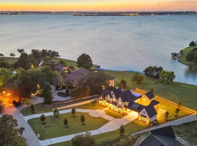 9 Meadowlake Drive, Heath