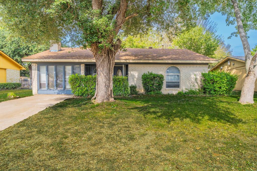 1715 Trade Winds Drive, Dallas