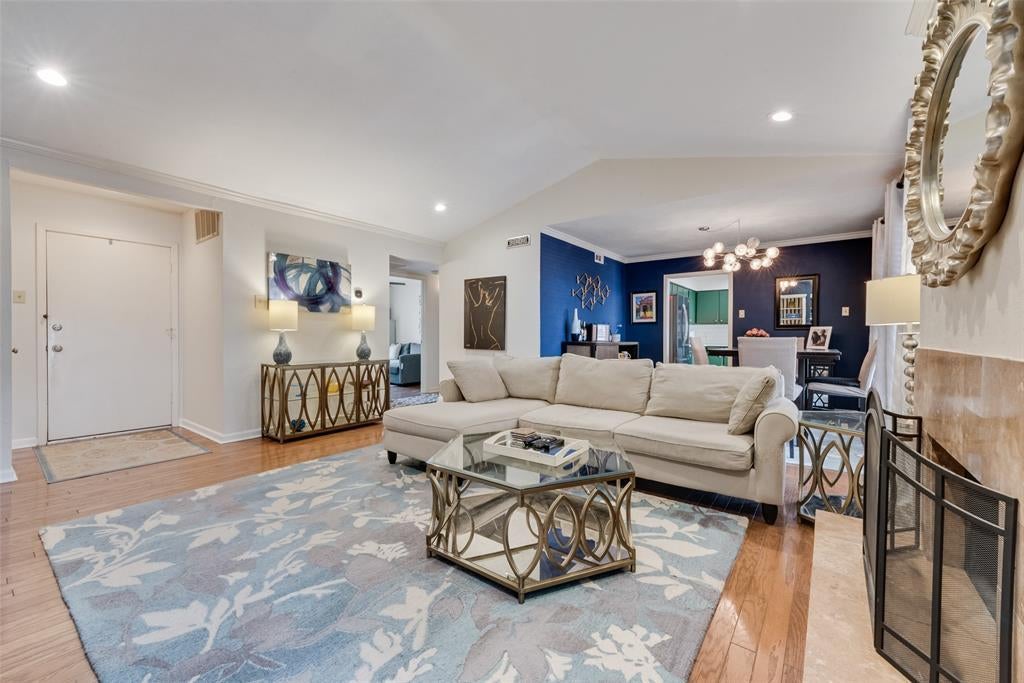 10588 High Hollows Drive 281, Dallas