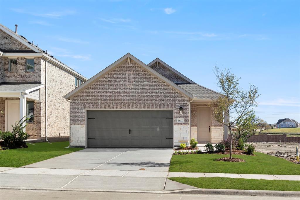 1017 Handel Road, Forney