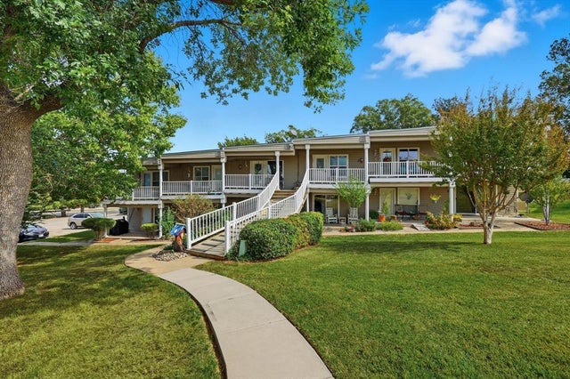 81 Runaway Bay Drive 220, Runaway Bay
