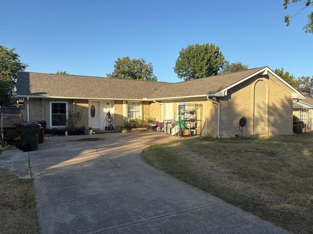 1501 Fairfield Drive, Plano