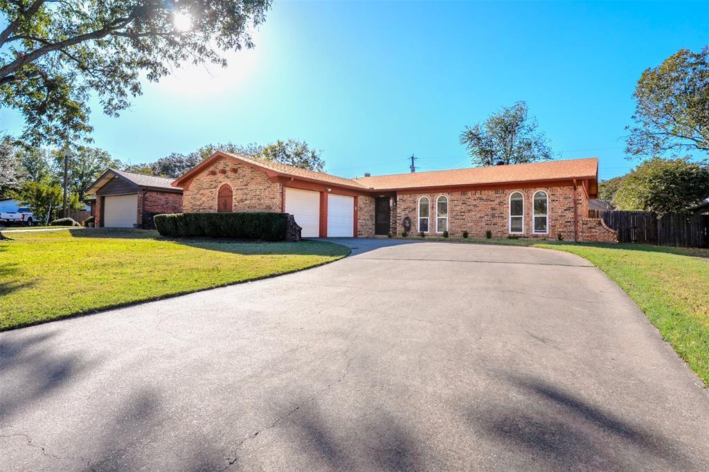 1244 Willowwood Drive, Cleburne