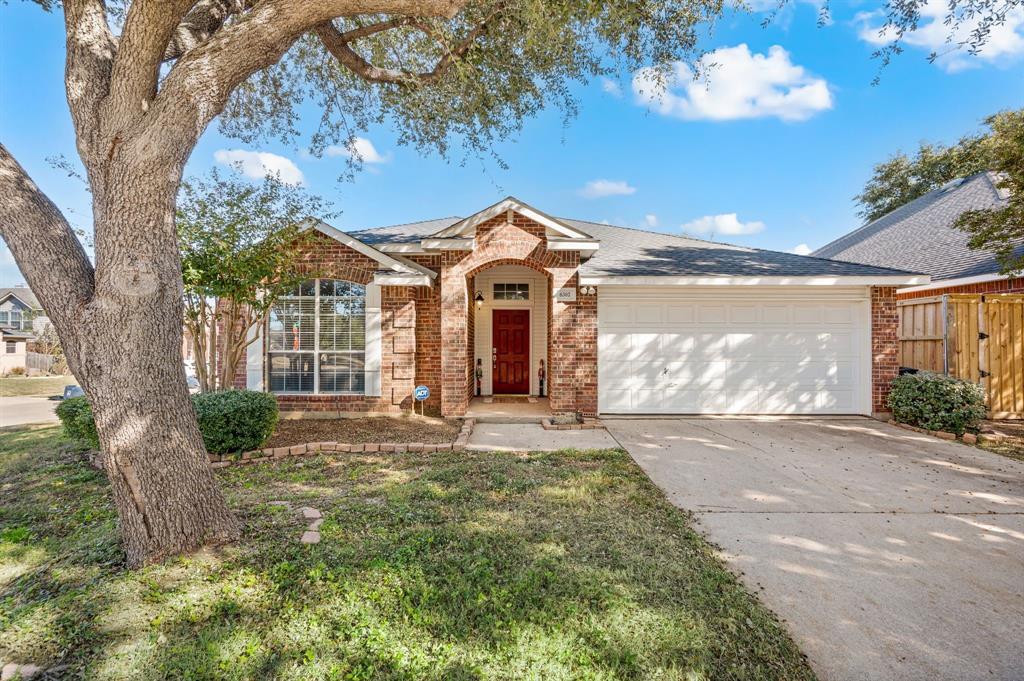 8382 Pipestone Drive, Fort Worth