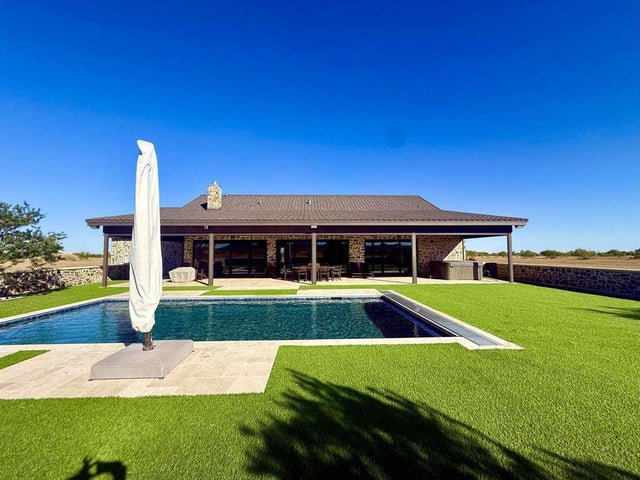 483 County Road 353, Merkel