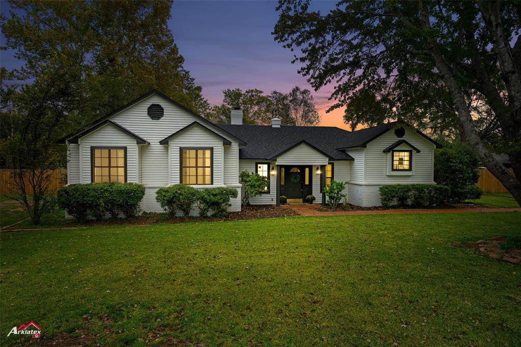 204 Rolling Meadows Circle, Bossier City