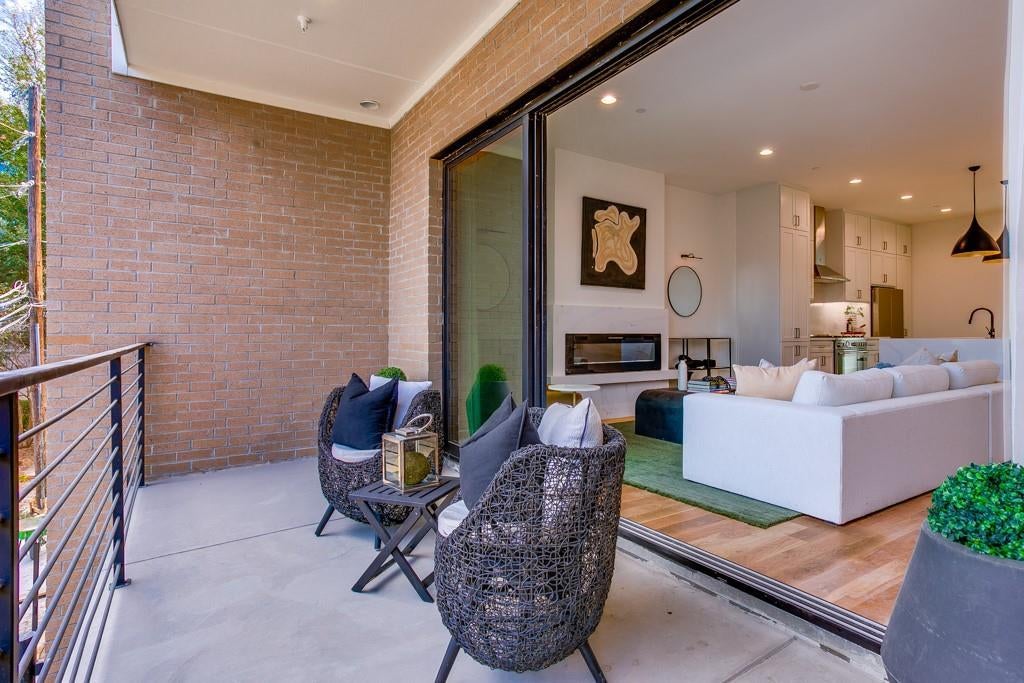 805 Pavillon Street 108, Dallas