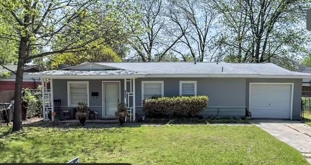 5833 Pollard Drive, Westworth Village