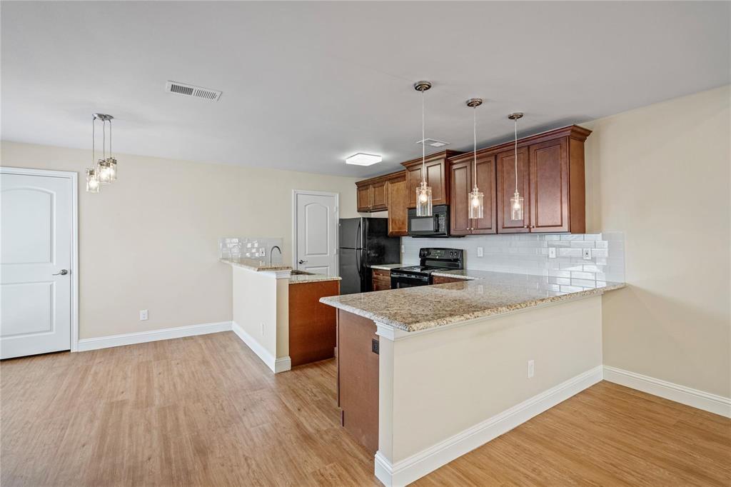 5616 Preston Oaks Road 110, Dallas