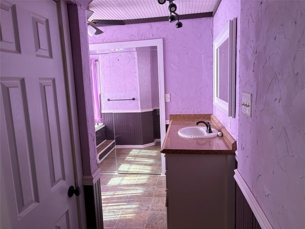 5057 Penrose Avenue, Fort Worth