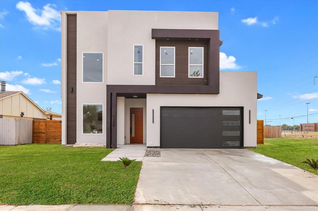 5204 Gibson Drive, The Colony