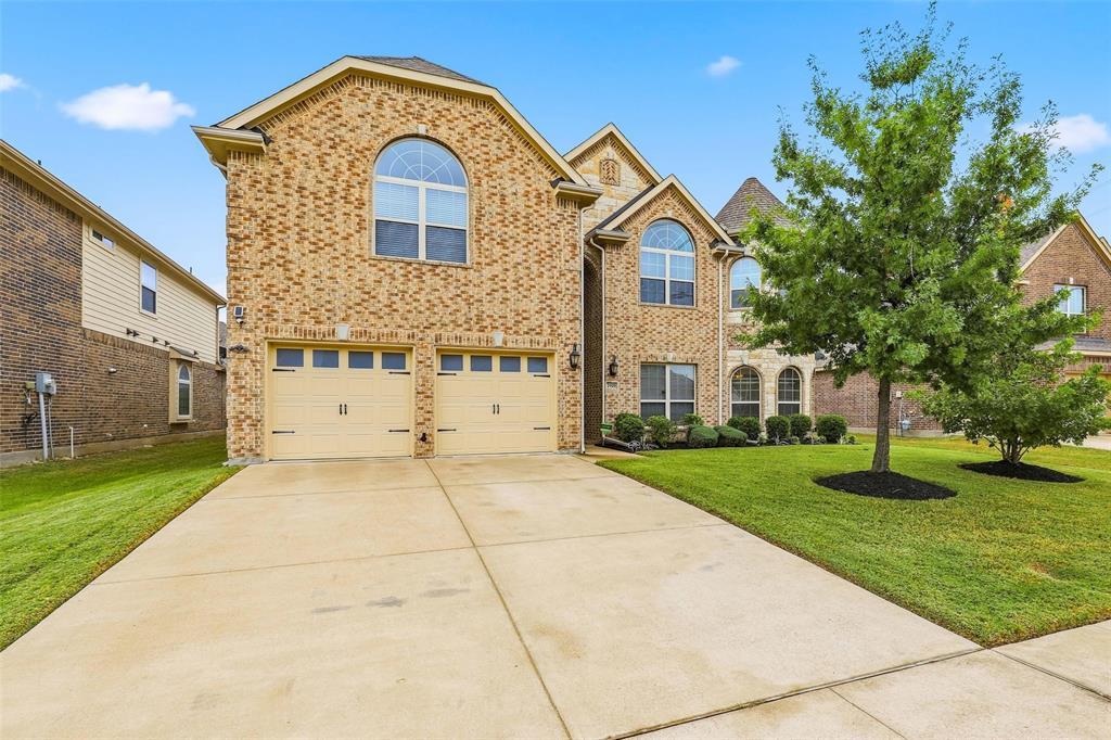 2939 Arenoso, Grand Prairie