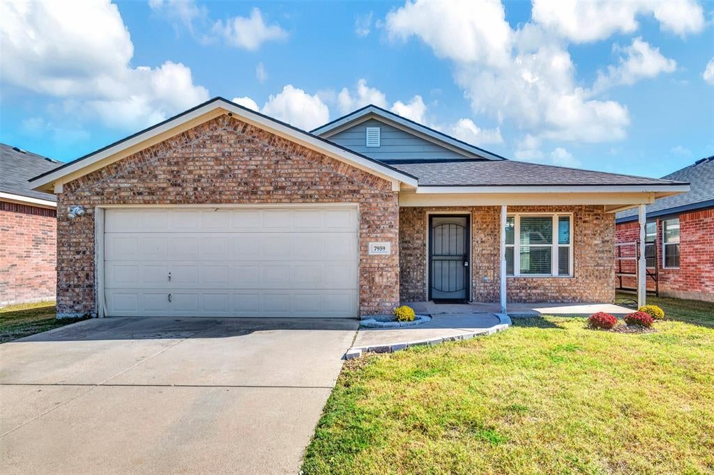 7959 Fairgrounds Lane, Fort Worth