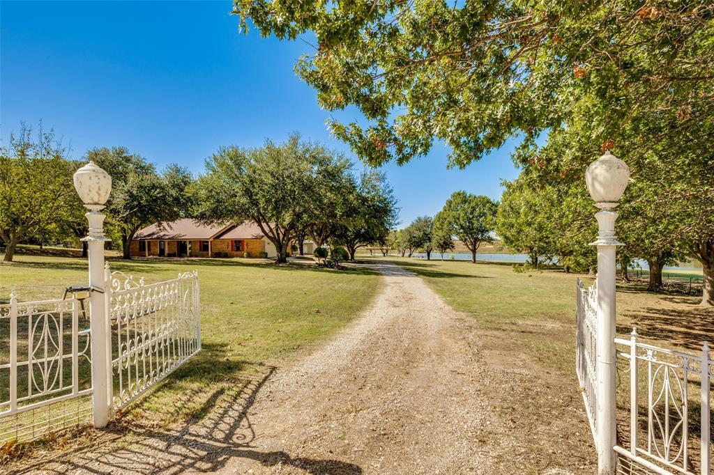 5547 Woodland Hills Drive, Denton