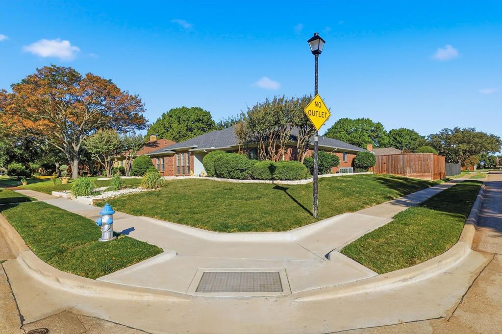 2307 Honeysuckle Drive, Richardson